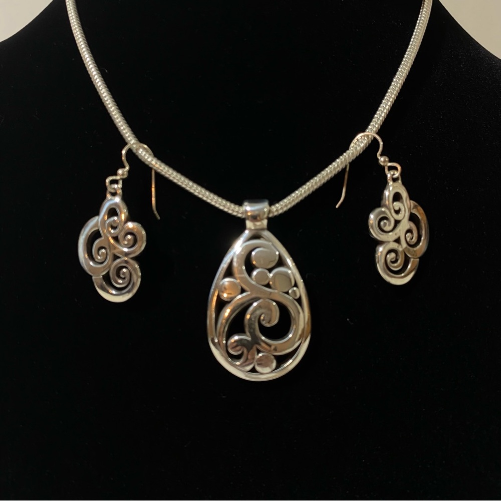 Brighton Contempo Necklace and Earring Set